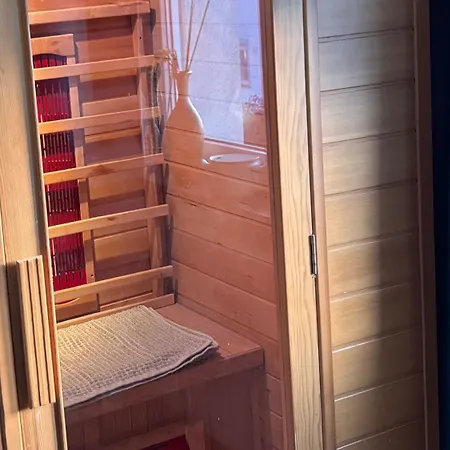 - Haustiere Willkommen - Erdgeschoss - - Infrarot Waermekabine -kostenloser Parkplatz Mellnau